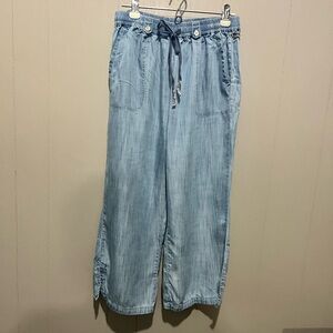 Matilda Jane cropped jeans.